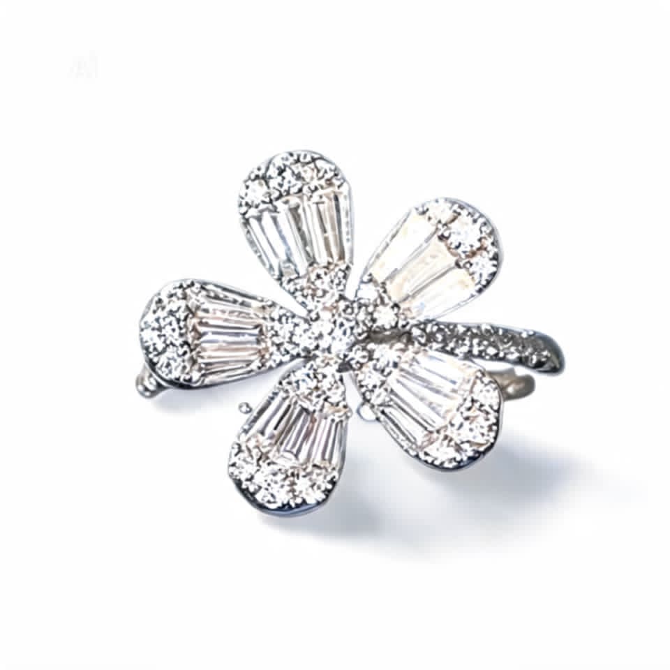 18K White Gold Baguette Diamond Floral 5 Petal Ring Estate