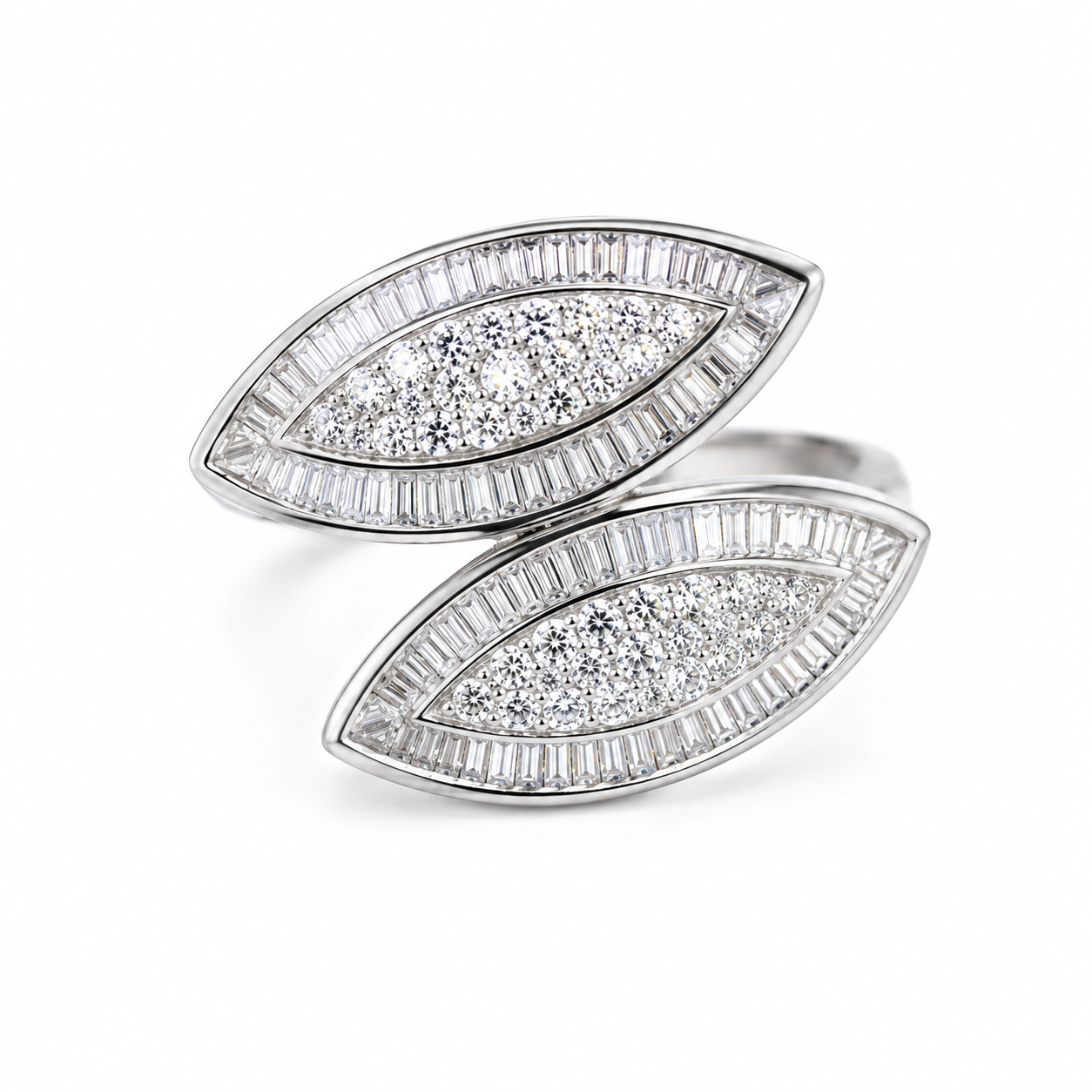 18K White Gold Baguette Diamond Designer Ring Band