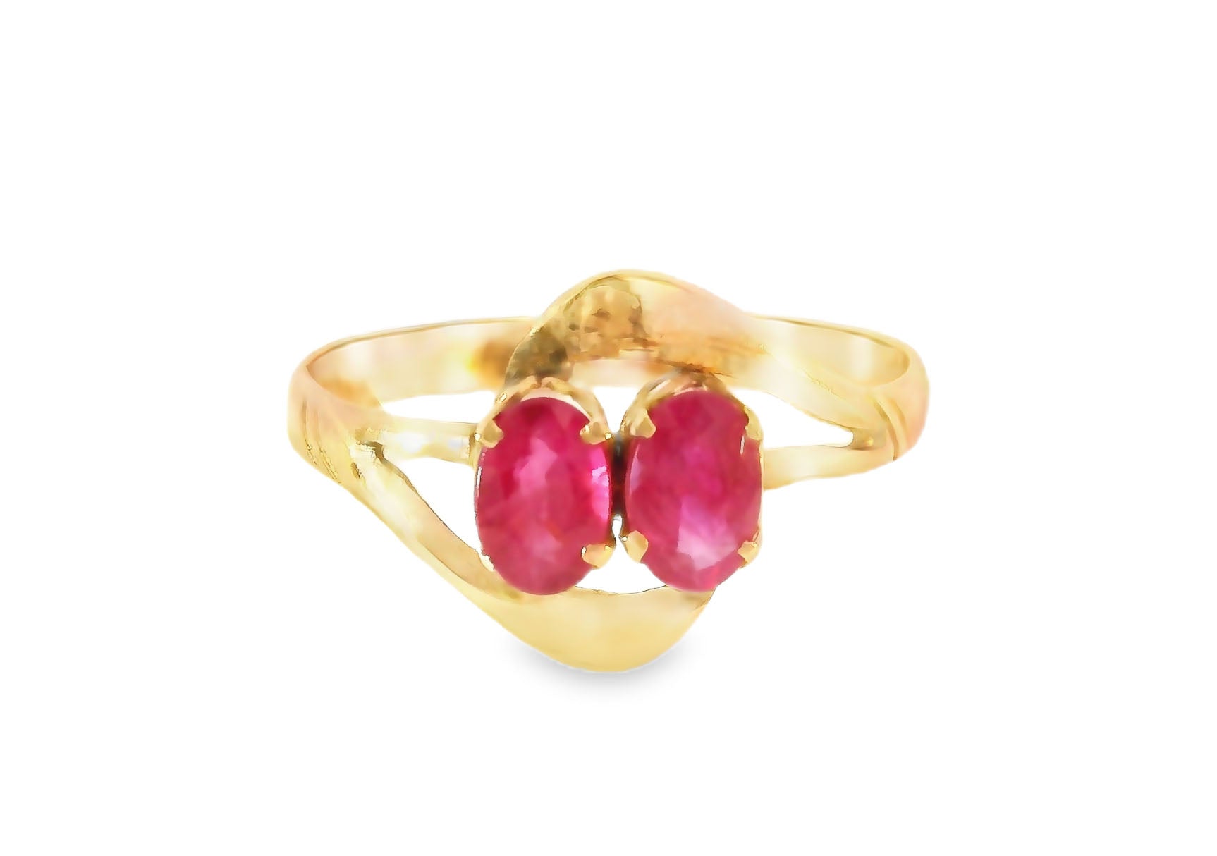 Beautiful Estate 18K Pink Rose Gold Ruby Pinky Ring - GGEMSonline
