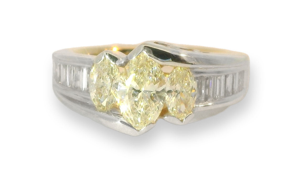 Rare 14K White Gold Yellow Diamond Three-Stone Engagement Anniversary Band Ring - GGEMSonline