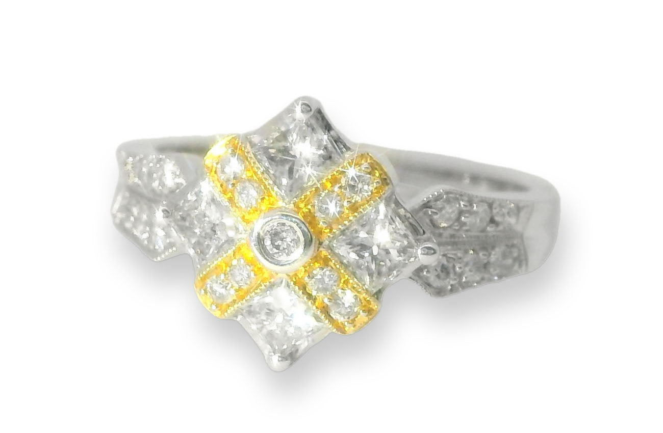 Beautiful Estate 14K White Gold Princess Diamond Band Ring - GGEMSonline
