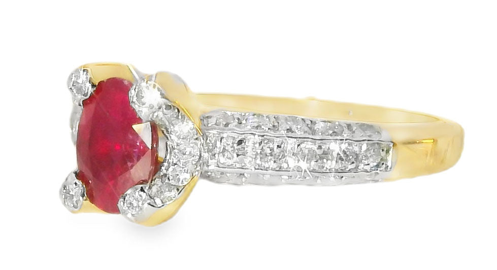 Stunning Estate 14K Yellow Gold Pave Diamond Ruby Designer Band Ring - GGEMSonline