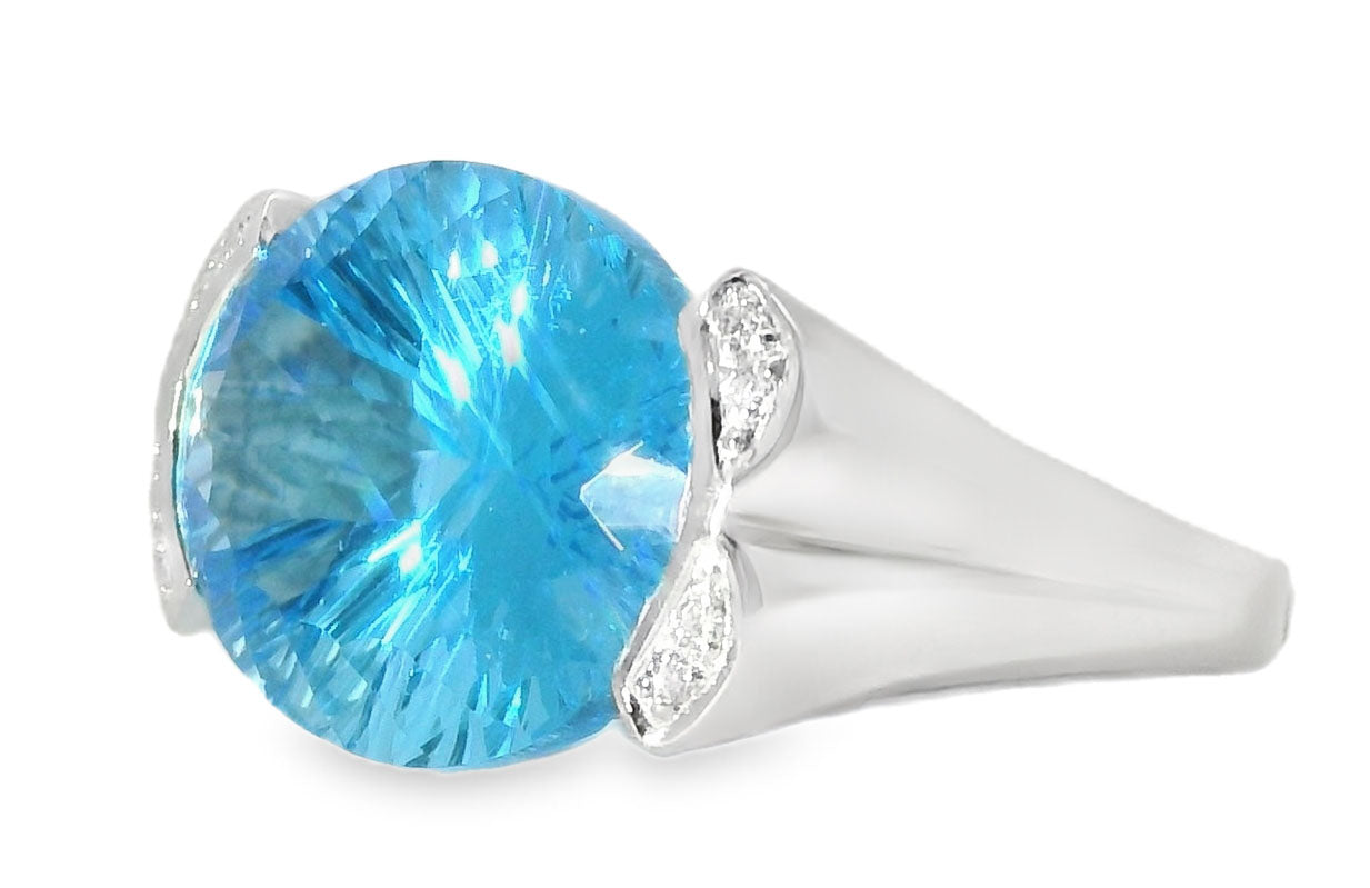 Fabulous Estate Bold 14K White Gold Huge Blue Topaz Diamond Ring - GGEMSonline