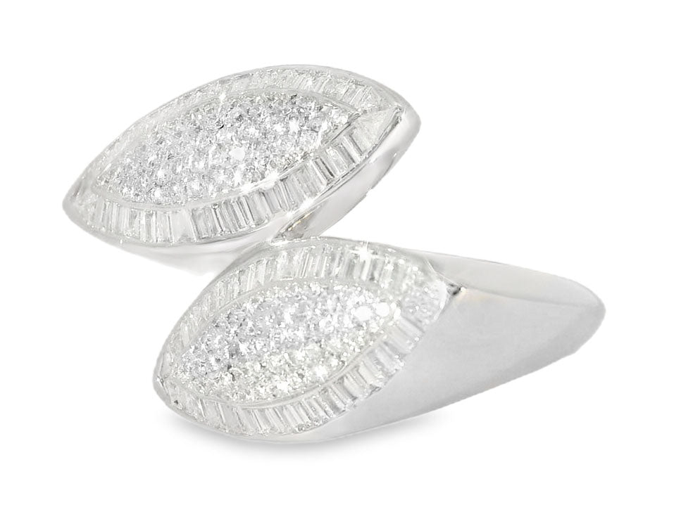 Stunning 18K White Gold Baguette Diamond Designer Ring Band - GGEMSonline