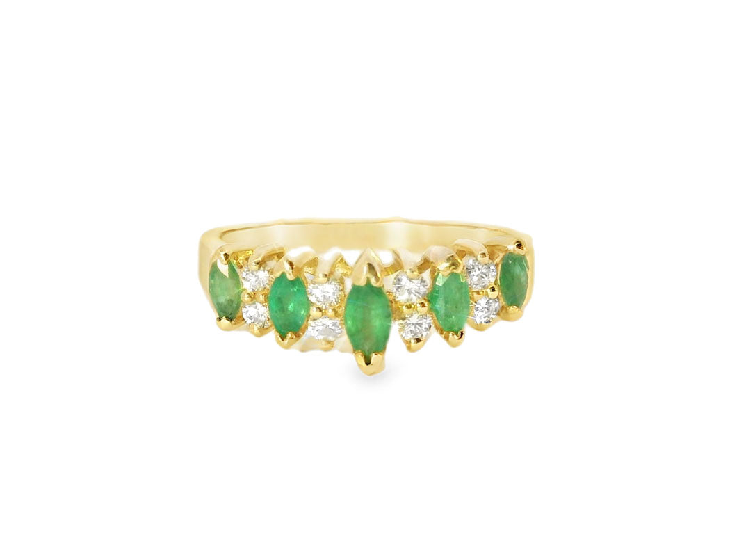 Elegant Gold Emerald Ring with Diamonds - GGEMSonline