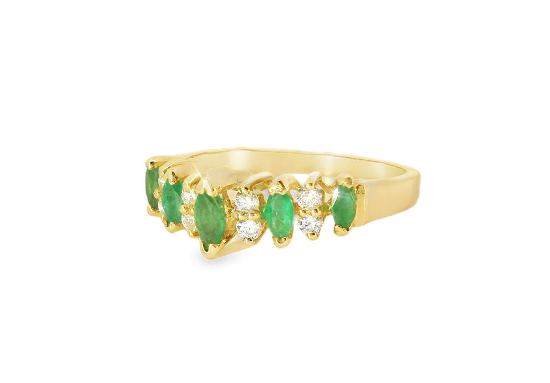 Elegant Gold Emerald Ring with Diamonds - GGEMSonline