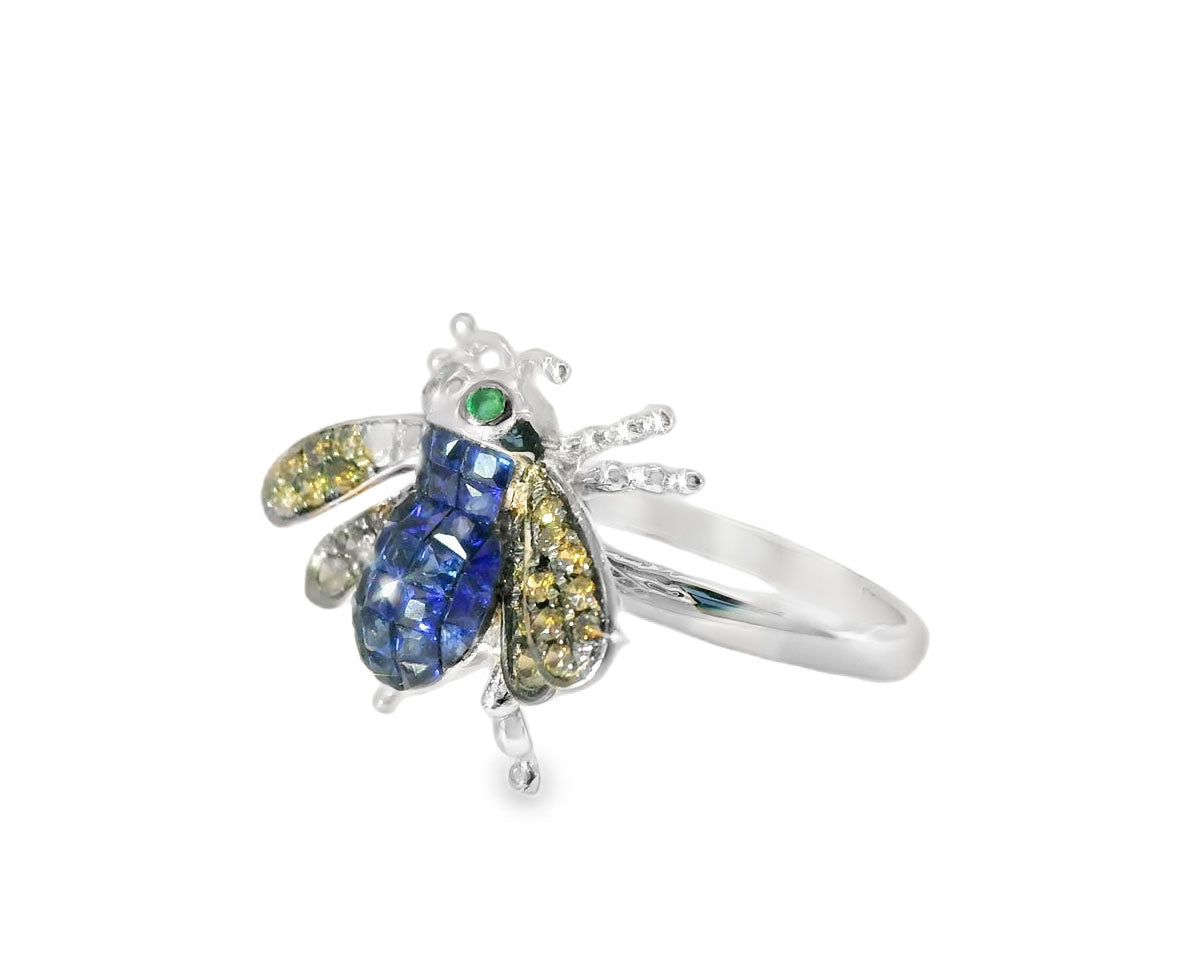 Stunning 18K White Gold Sapphire Champagne Diamond Emerald Bee Fly Ring