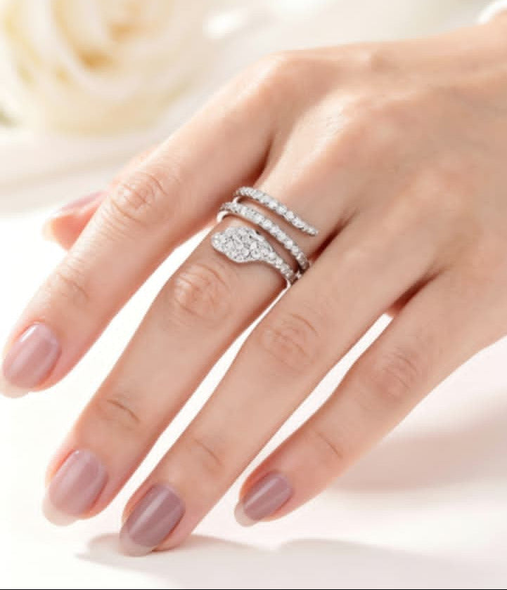 14K White Gold Diamond Snake Swirl Band Ring Emerald Eyes