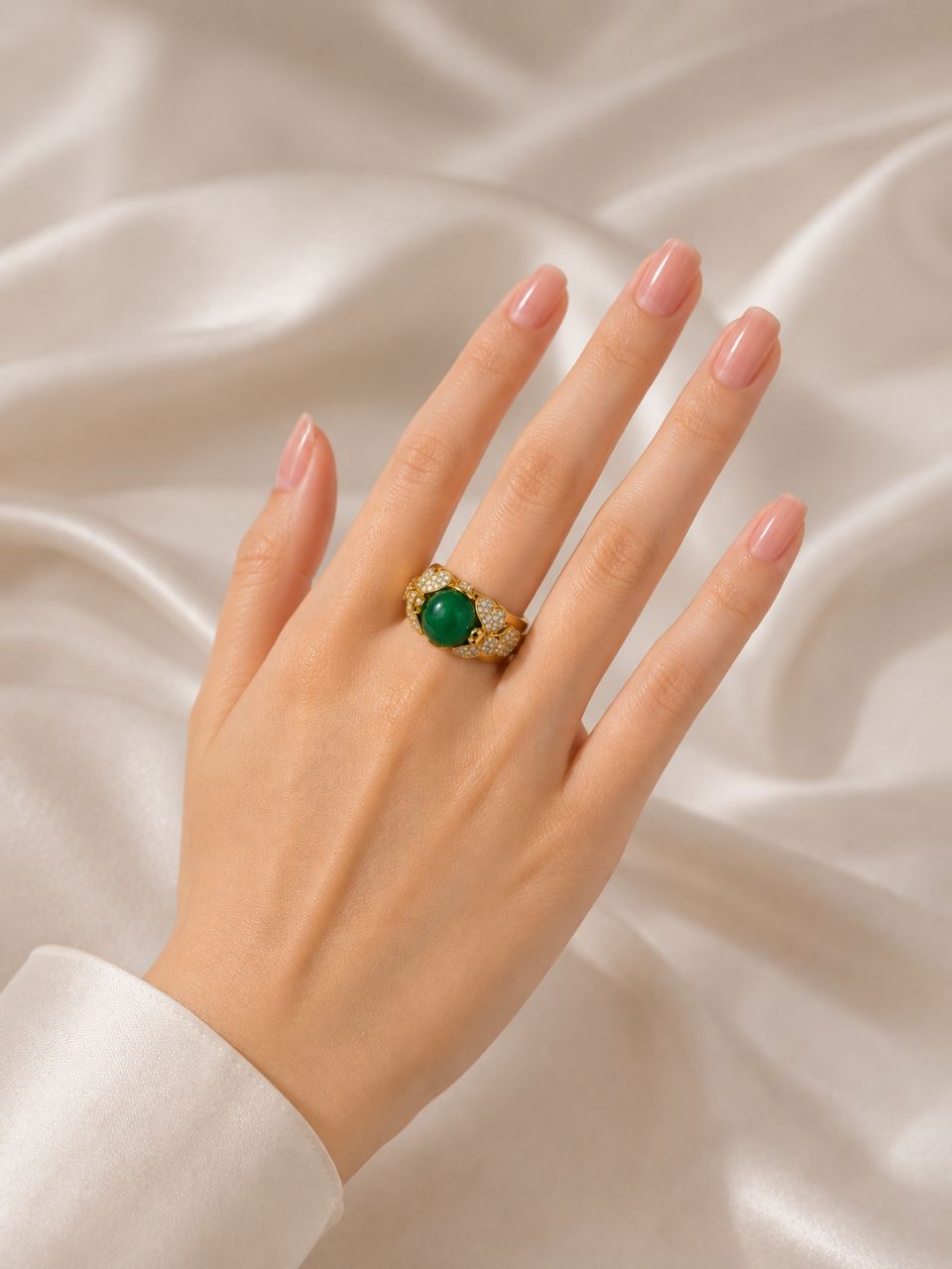 18K Yellow Gold Cabochon Emerald Diamond Dragonfly Designer Ring Estate
