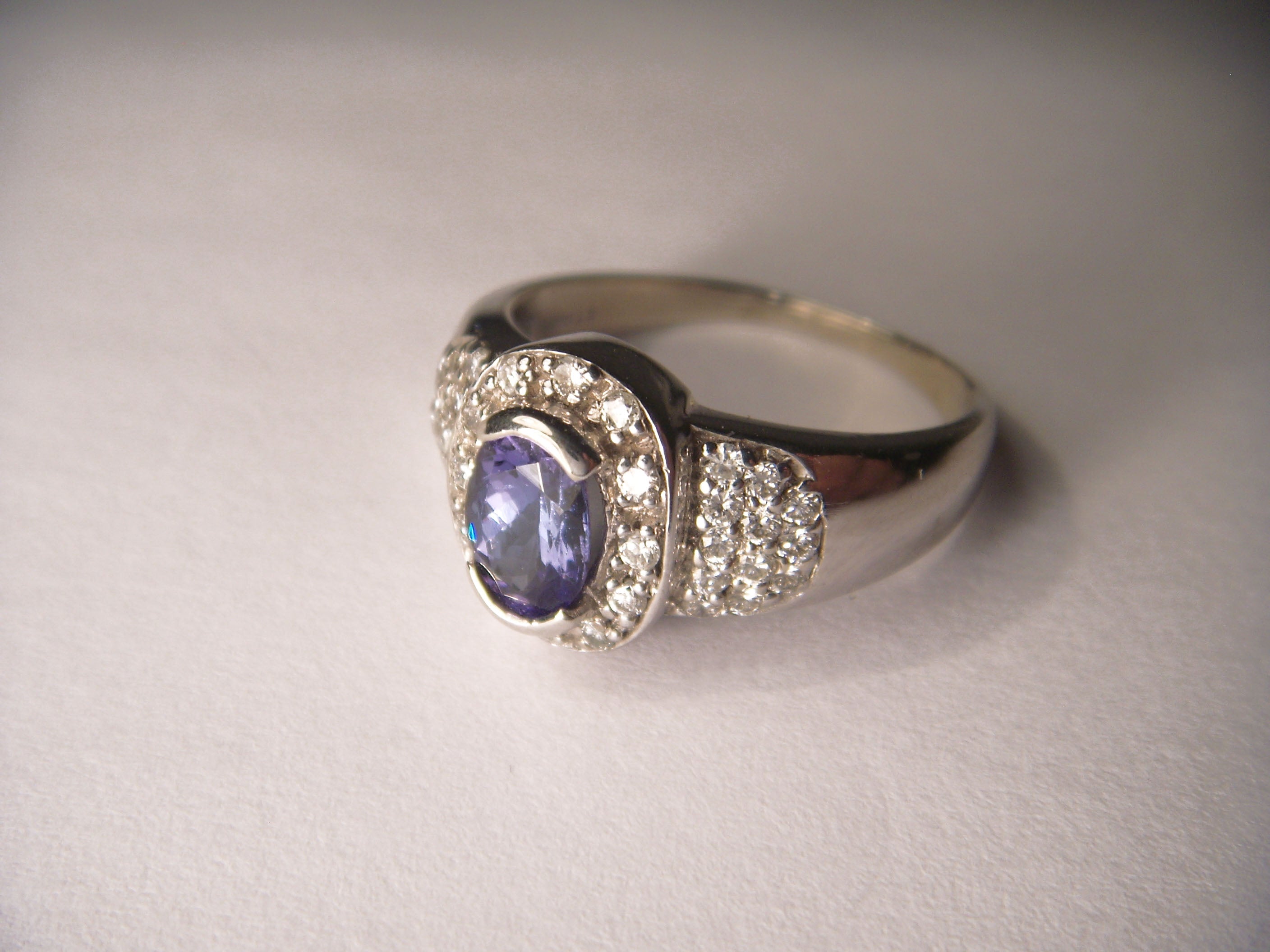 Exquisite 14K White Gold Diamond Tanzanite Designer Ring Band - GGEMSonline