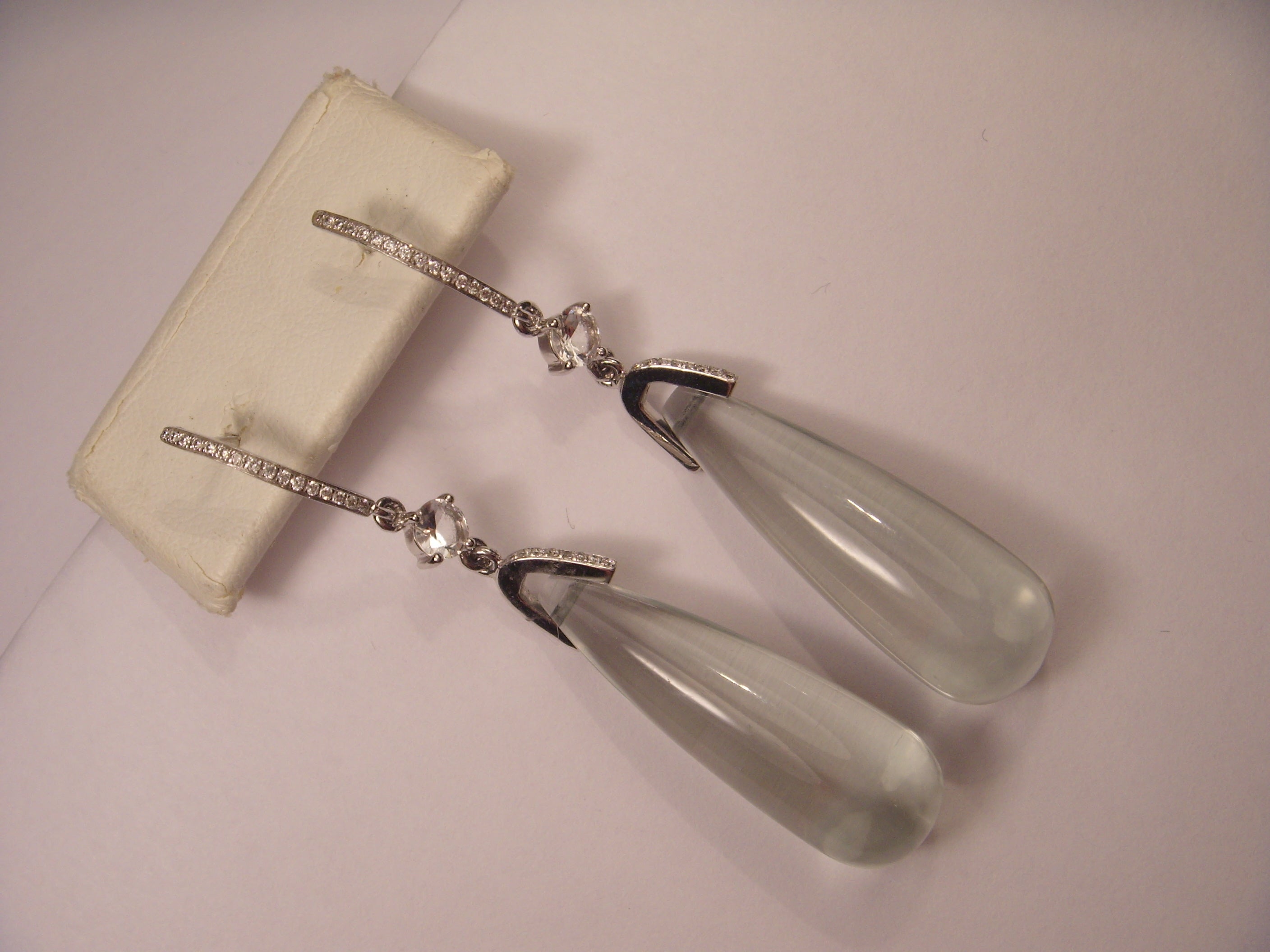 Beautiful Estate 14K White Gold Diamond Green Amethyst Cabochon Tear Drop Dangle Earrings - GGEMSonline